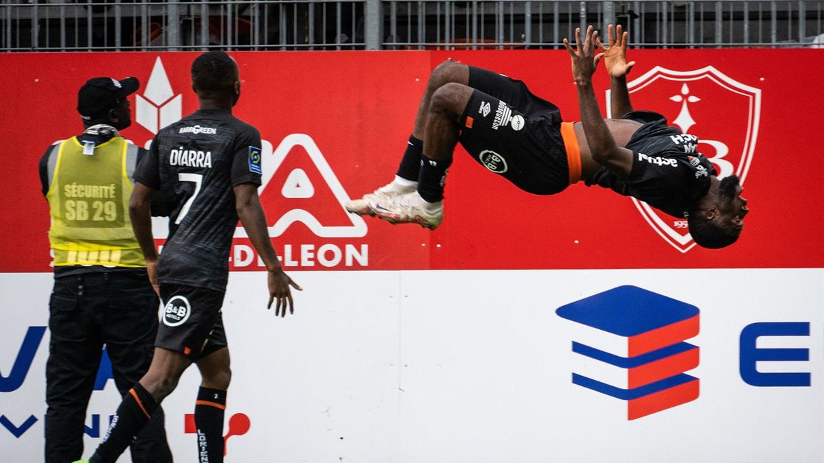 Soi kèo Lorient vs Reims