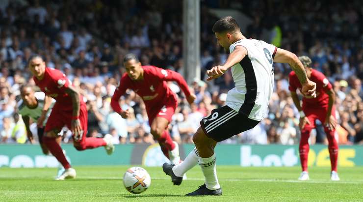 Kết quả bóng đá Ngoại Hạng Anh: Fulham 2-2 Liverpool