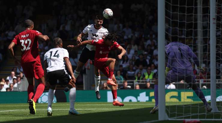 Kết quả bóng đá Ngoại Hạng Anh: Fulham 2-2 Liverpool