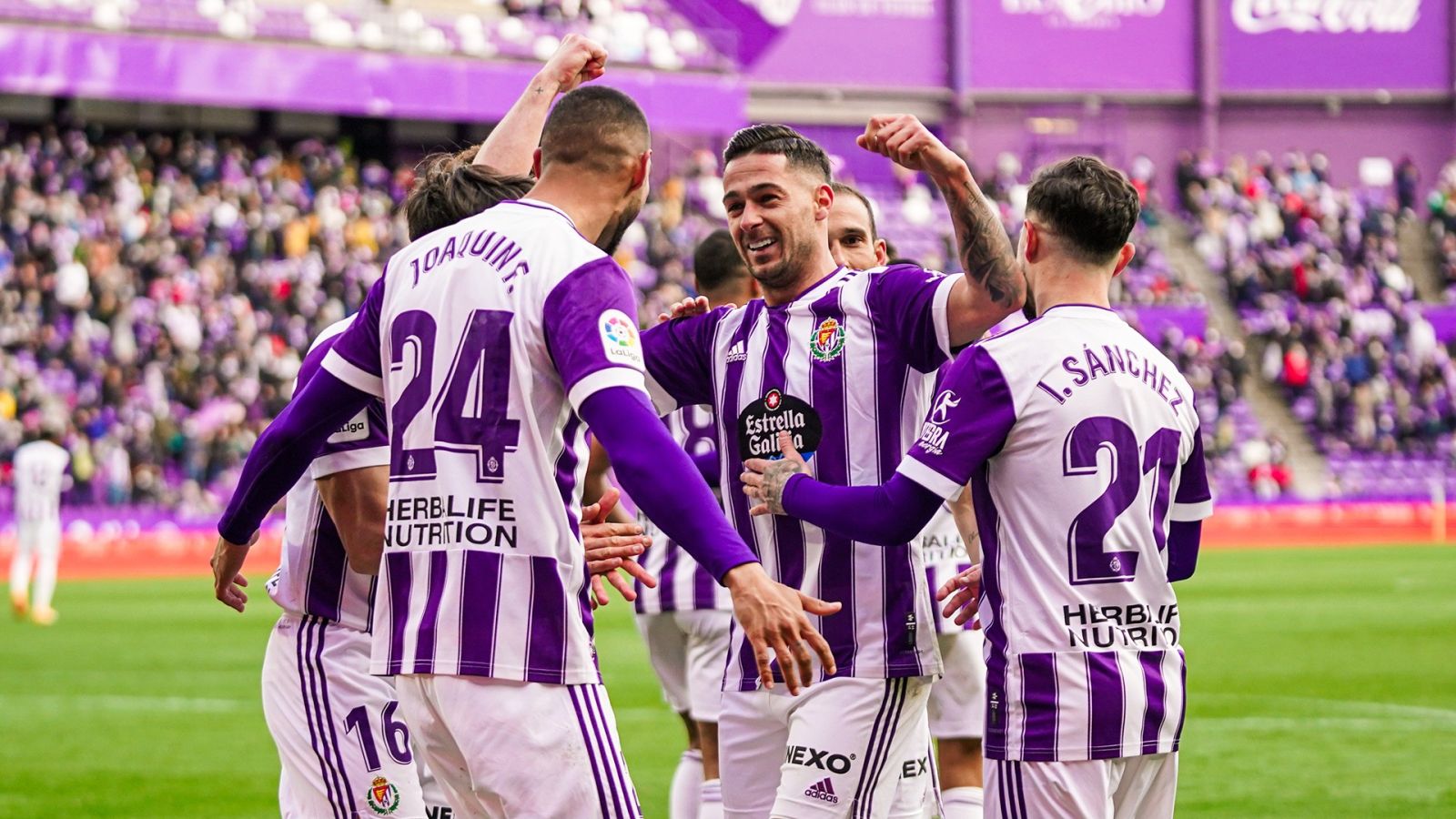 Soi kèo Valladolid vs Real Sociedad 