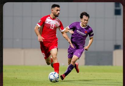 Giao hữu quốc tế: Việt Nam bất phân thắng bại với Jordan, đối thủ phản lưới nhà
