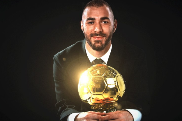 Benzema thiết lục kỷ lục ghi bàn mới cho Bầy Kền Kền 