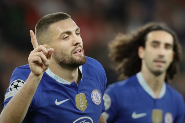 Kovacic khiêm tốn sau khi giúp Chelsea vào vòng knock-out Champions League