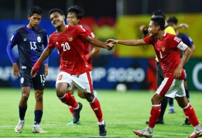 Hạ gục Campuchia bằng cơn mưa bàn thắng, Indonesia chính thức vượt mặt ĐT Việt Nam