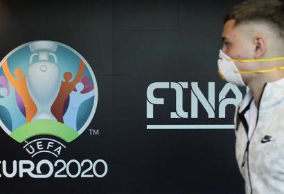 EURO 2020: Nín thở mà đá