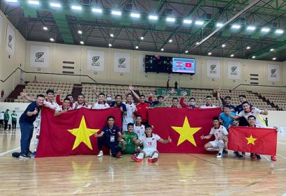 Đội tuyển Việt Nam có lần thứ hai tham dự World Cup