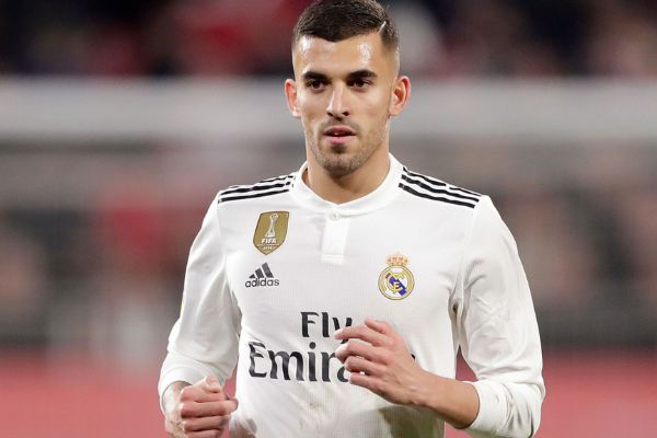 Dani Ceballos úp mở tương lai tại Real Madrid