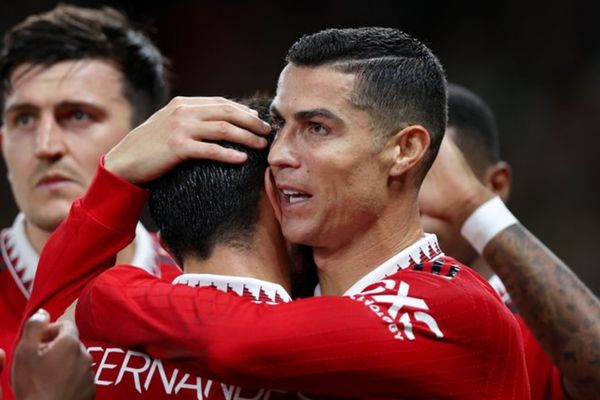 Erik ten Hag hết lời ca ngợi màn trình diễn của Ronaldo