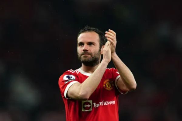 2 CLB Ngoại hạng Anh muốn chiêu mộ Juan Mata