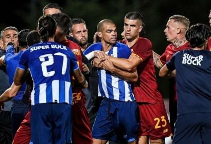 Giao hữu Porto vs Roma: Pepe đá bẩn, Bầy Sói “bem” luôn Bầy Rồng