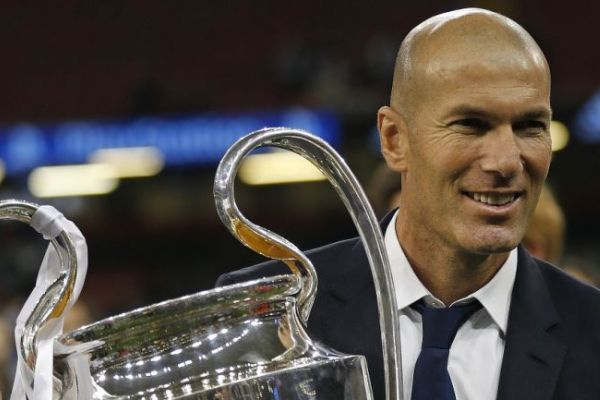 Zidane tuyên bố tái xuất, PSG nhanh chóng chốt sổ?