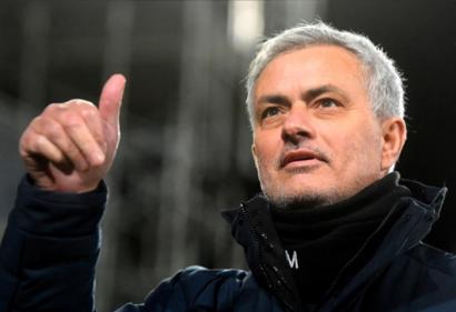 Tottenham phải đền bù 10 triệu bảng dù Mourinho đã dẫn dắt AS Roma