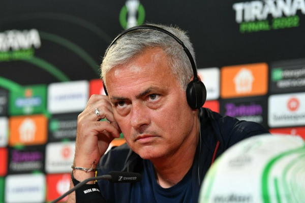 Jose Mourinho: “Câu chuyện người đặc biệt giờ vô nghĩa rồi”