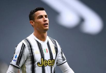 Jorge Mendes bất lực, Ronaldo bị kẹt lại ở Turin