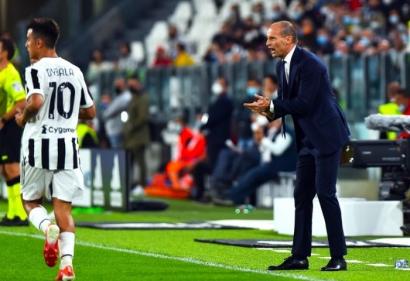 Chia điểm trước AC Milan, Juventus rơi vào nhóm rớt hạng