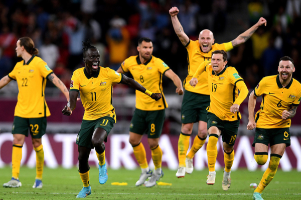 Chiến thắng trên loạt đấu súng, Australia giành vé đến World Cup 2022