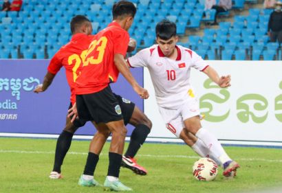 Thủ môn đá tiền đạo, U23 Việt Nam vẫn xuất sắc vượt qua U23 Timor Leste
