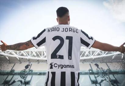 Juventus chính thức có tiền đạo mới, mặc số áo của Pirlo