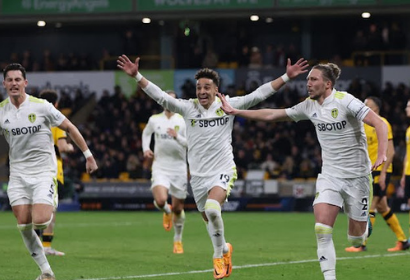 Leeds United lội ngược dòng đầy cảm xúc trước Bầy Sói