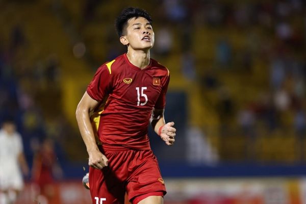 Tin bóng đá 10/8: Hạ gục Thái Lan, U19 Việt Nam nhận ngay thưởng nóng, Quang Hải gặp biến căng