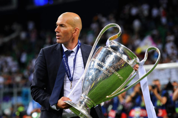 Zidane tiến một bước dài đến chiếc ghế nóng của PSG 