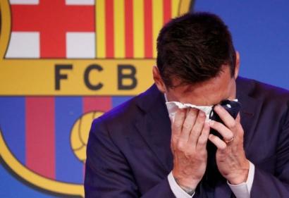 Họp báo của Lionel Messi: Nước mắt và lời hứa trở về